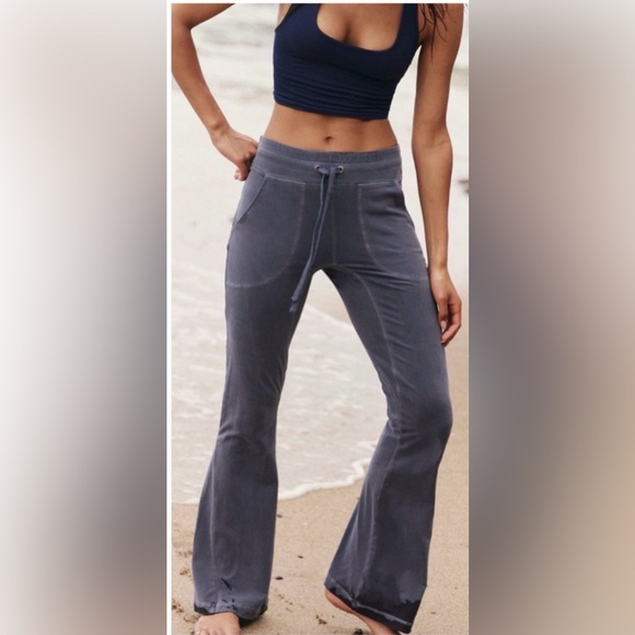 free people movement Pants - NWT Free People FP Movement New Flow Flares - vintage indigo
